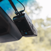 VUEROID S1 4K_Image_Lifestyle_Install_03